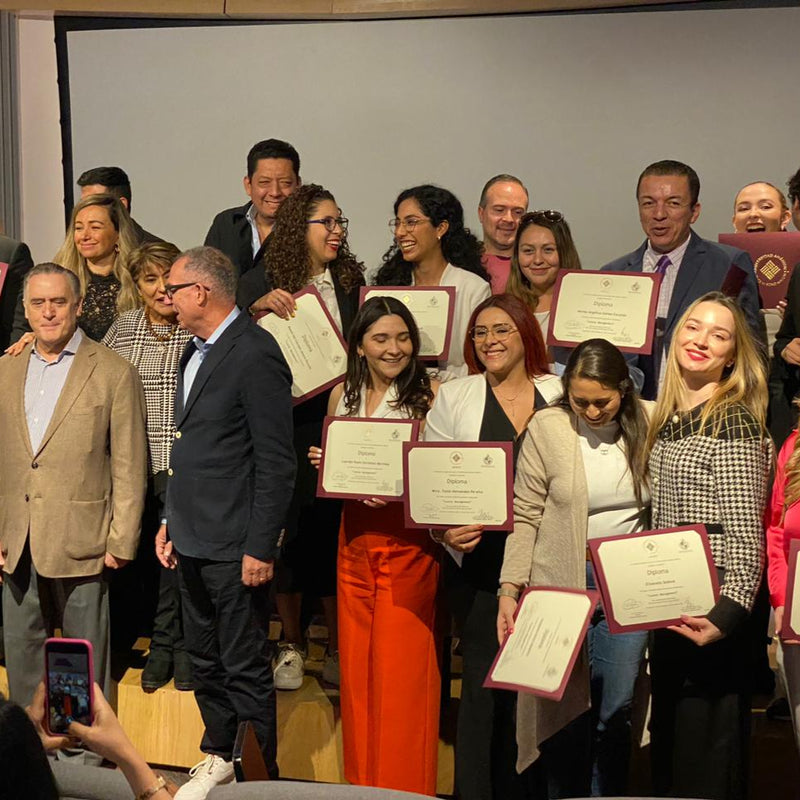 Cargue la imagen en el visor de la galería, Diplomado en Luxury Sales