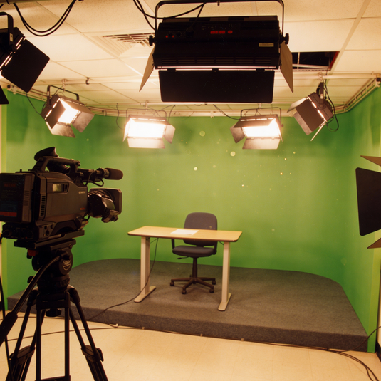 La Post Creativa: Montaje, Sonido y Color